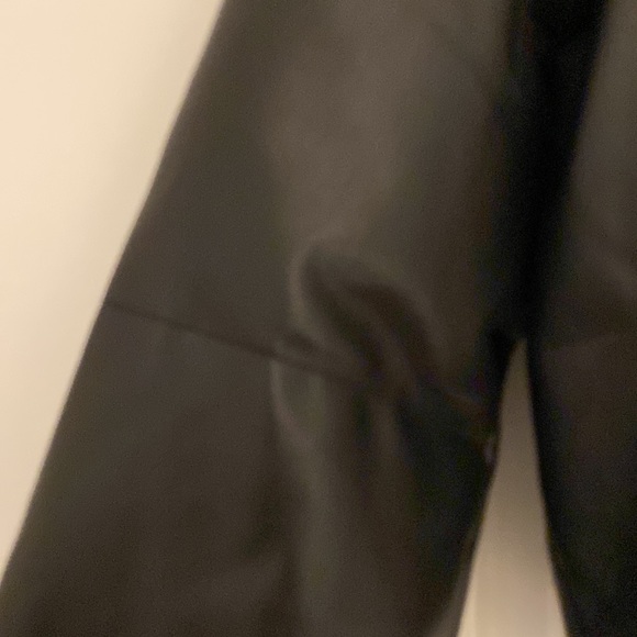 Cropped leather bomber jacket - Picture 4 of 5